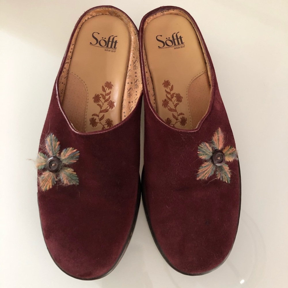 Sofft women’s mules size 10 embroidered suede